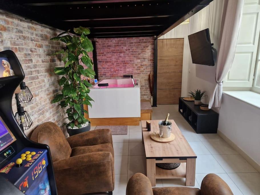 Au Spa De Llea Suite Retro Avignon Bagian luar foto